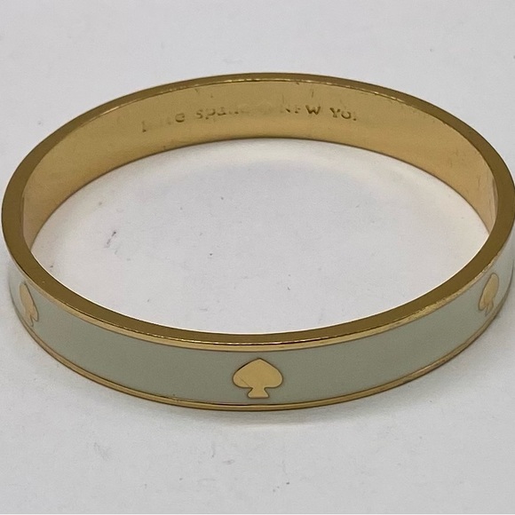 KATE SPADE Enameled Ace of Spades Logo Bangle Bracelet - Picture 1 of 4
